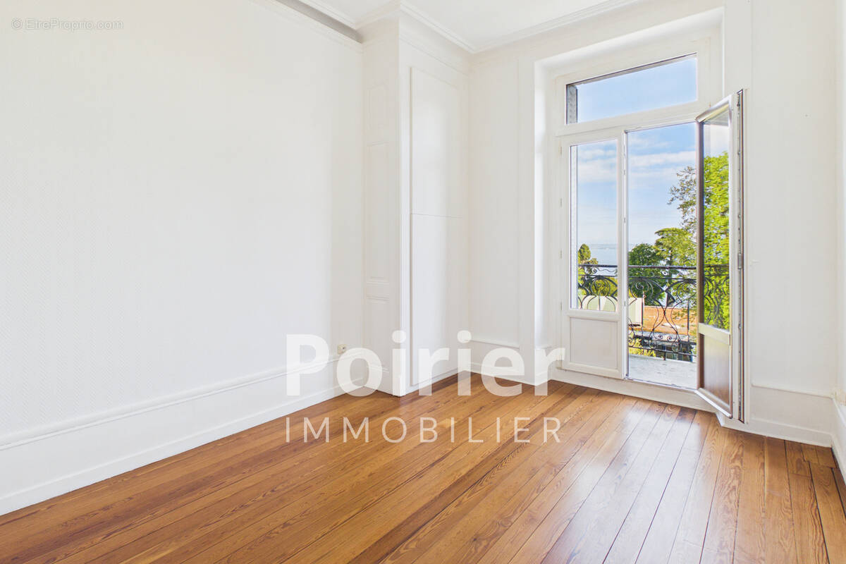 Appartement à EVIAN-LES-BAINS
