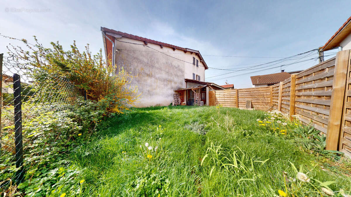 Maison 77 m² à Druillat  - photo 11