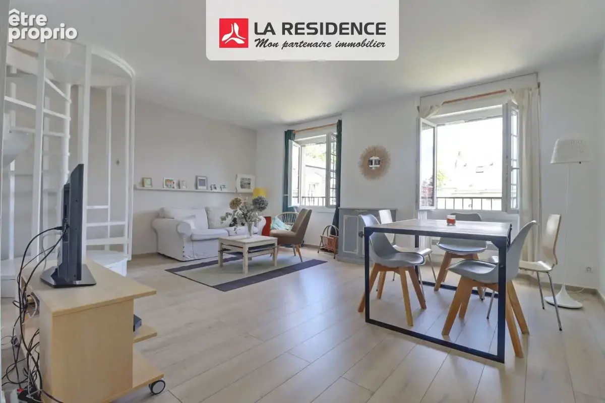 Appartement 4 pièces 80 m² à vendre à Le Pecq (78230) - photo 2