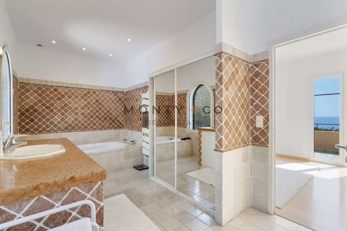 Maison à MENTON