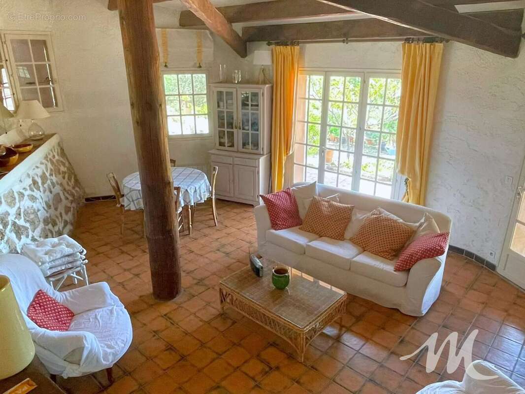 Maison à BARJOLS