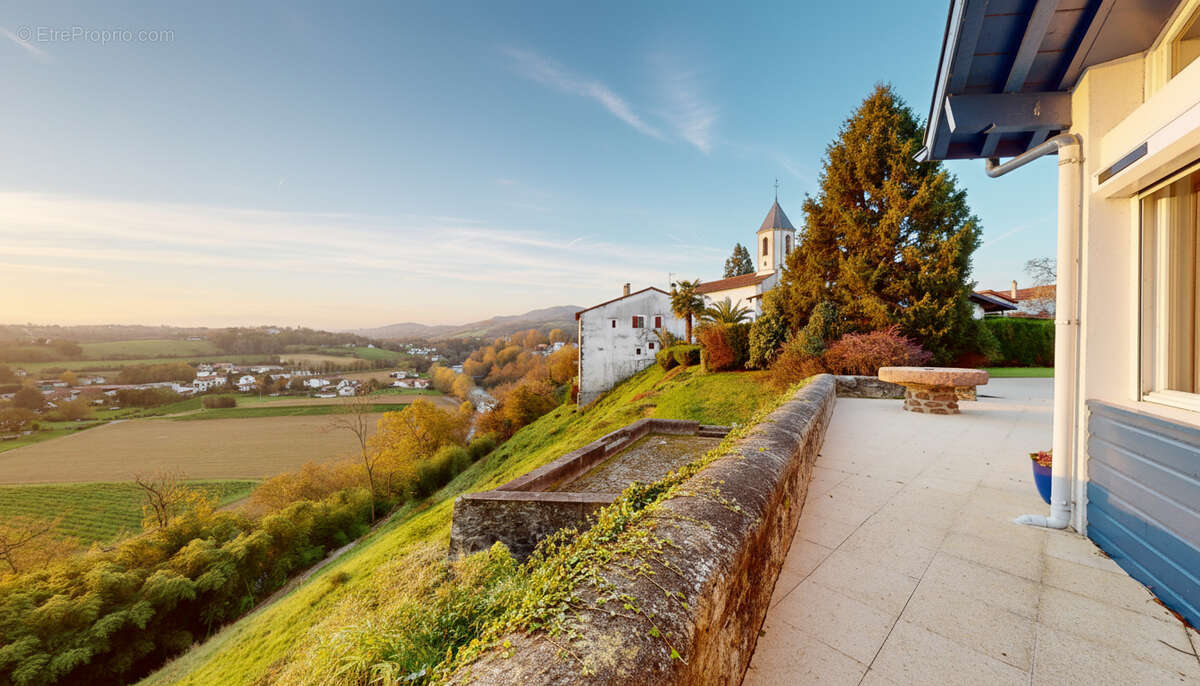 Maison à CAMBO-LES-BAINS