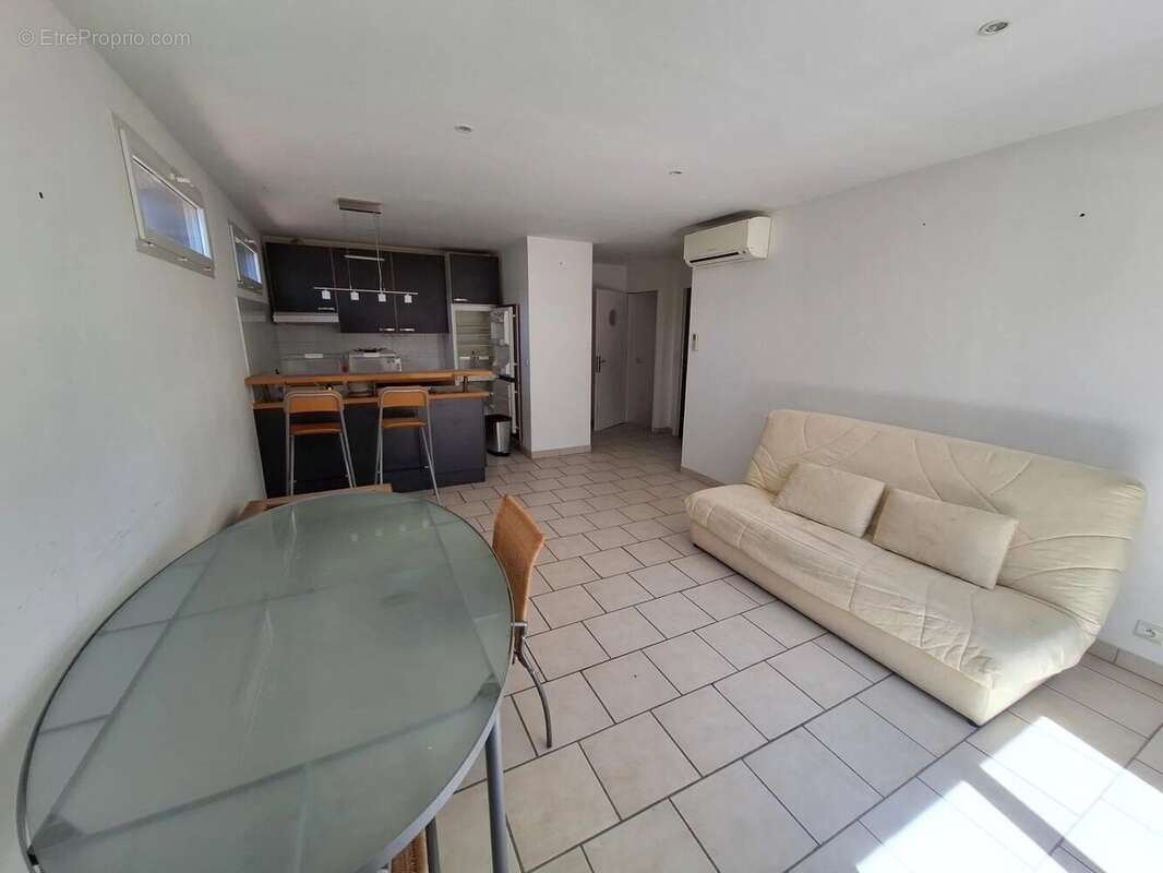 Appartement à COGOLIN