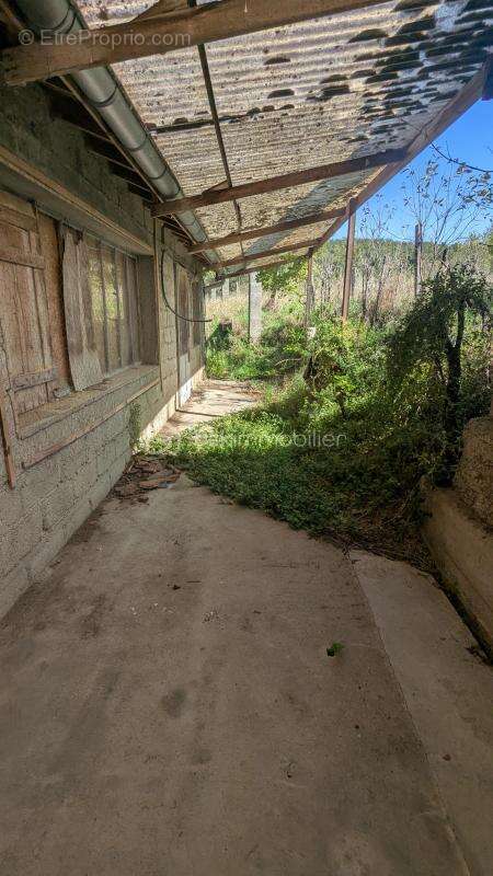 Appartement à SALT-EN-DONZY