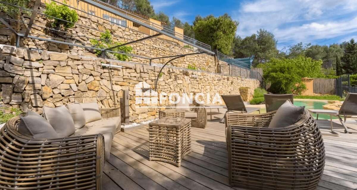 Maison à LA BOUILLADISSE