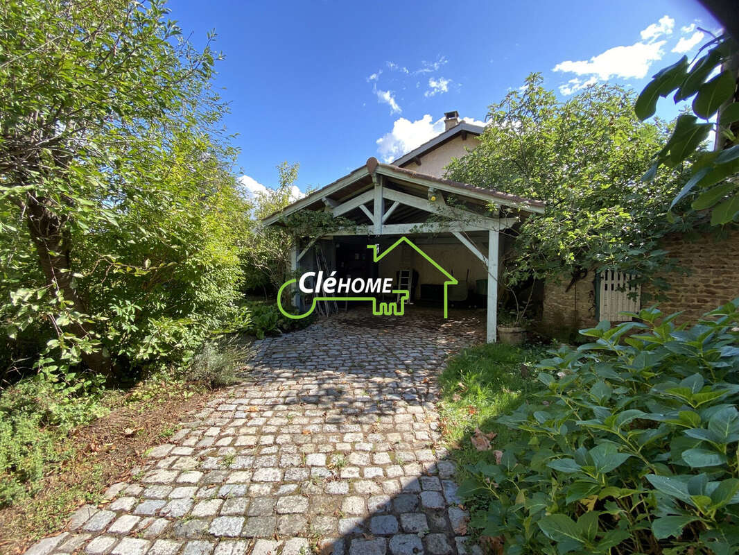 Maison à DOMMARTIN