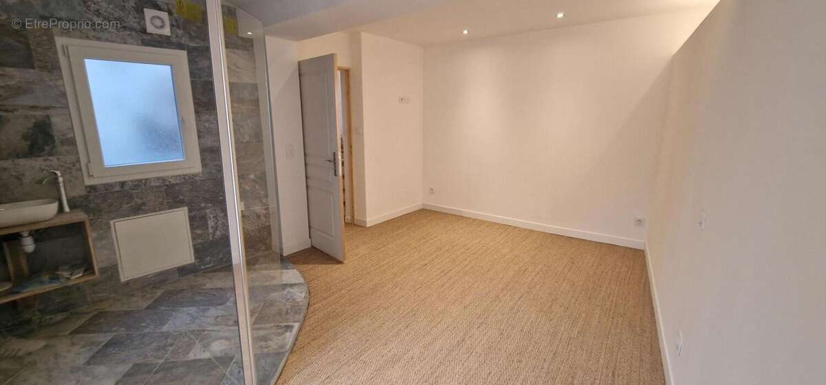 Appartement à L'ISLE-SUR-LA-SORGUE