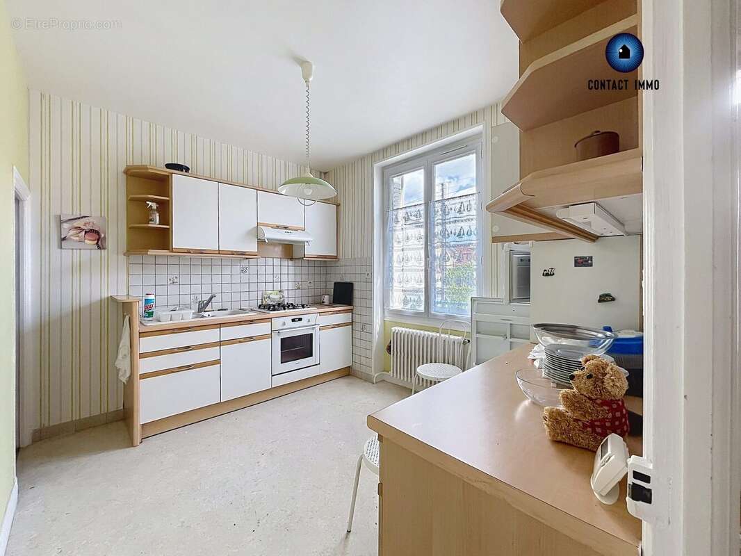 Cuisine - Maison à BRIVE-LA-GAILLARDE