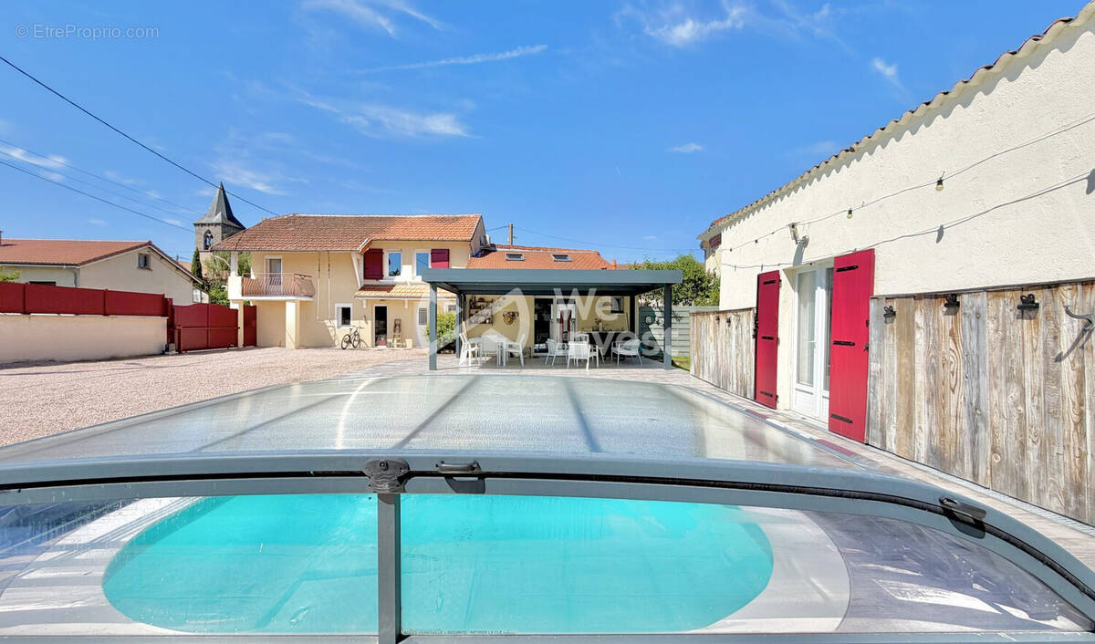 Maison à ENTRAIGUES