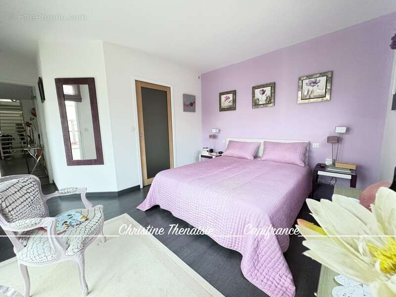 Maison contemporaine Beaux volumes - 5 chambres - Pergola - Garage SAINT GILLES CROIX DE VIE (85) - photo 15