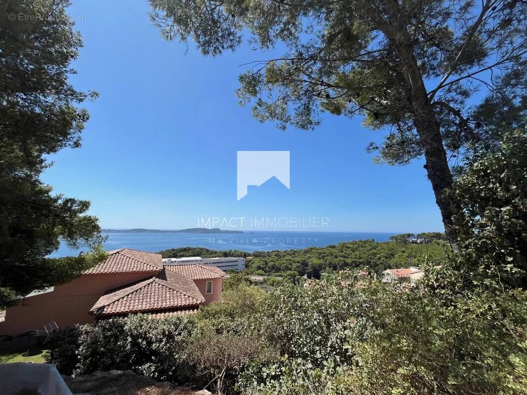Appartement à HYERES