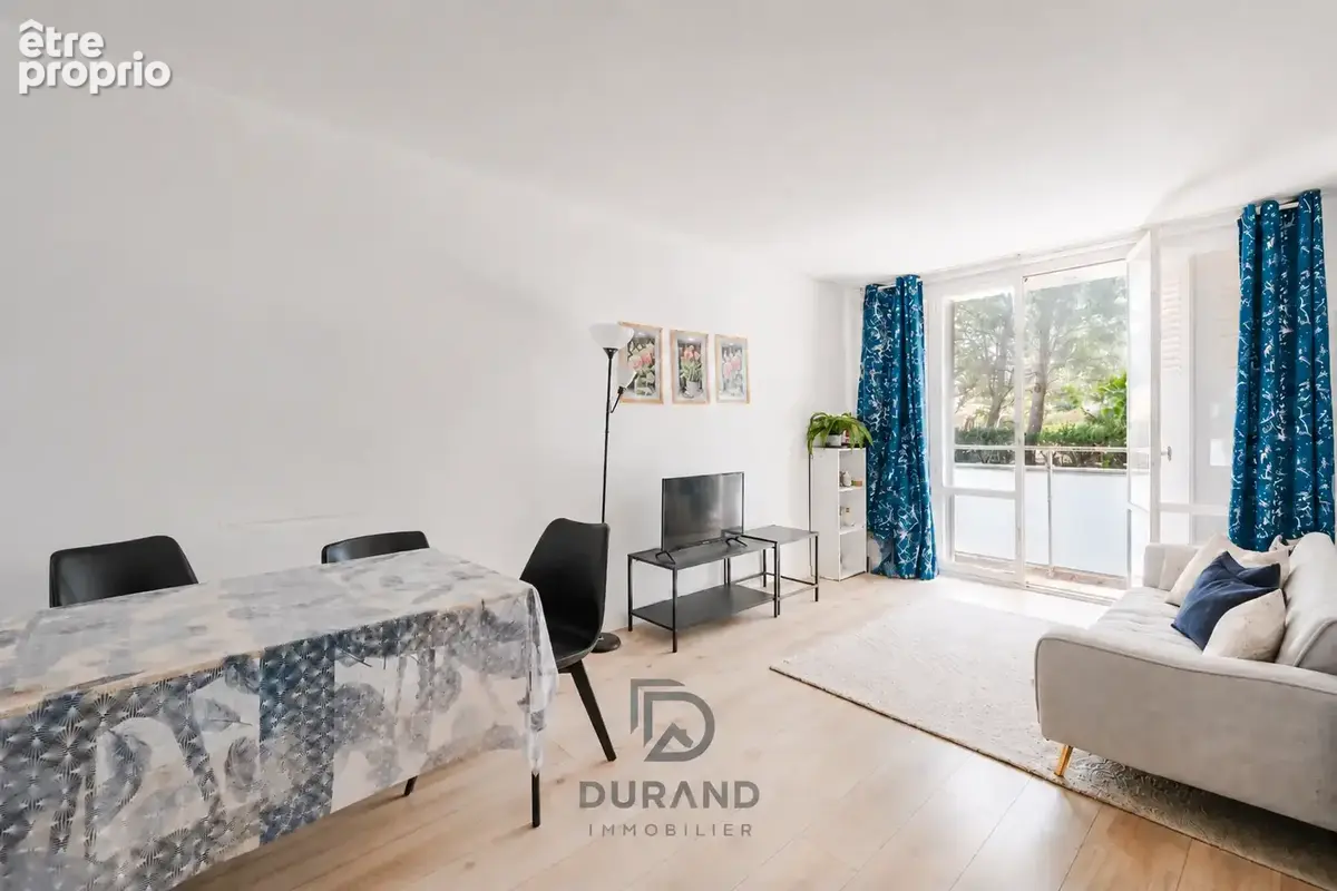 Appartement à MARSEILLE-9E