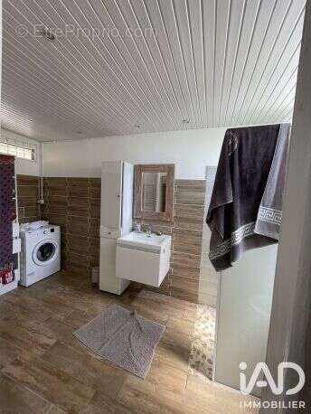 Maison 200 m² à Riviere-Pilote  - photo 9