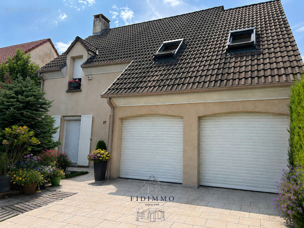 Maison à CHENNEVIERES-SUR-MARNE