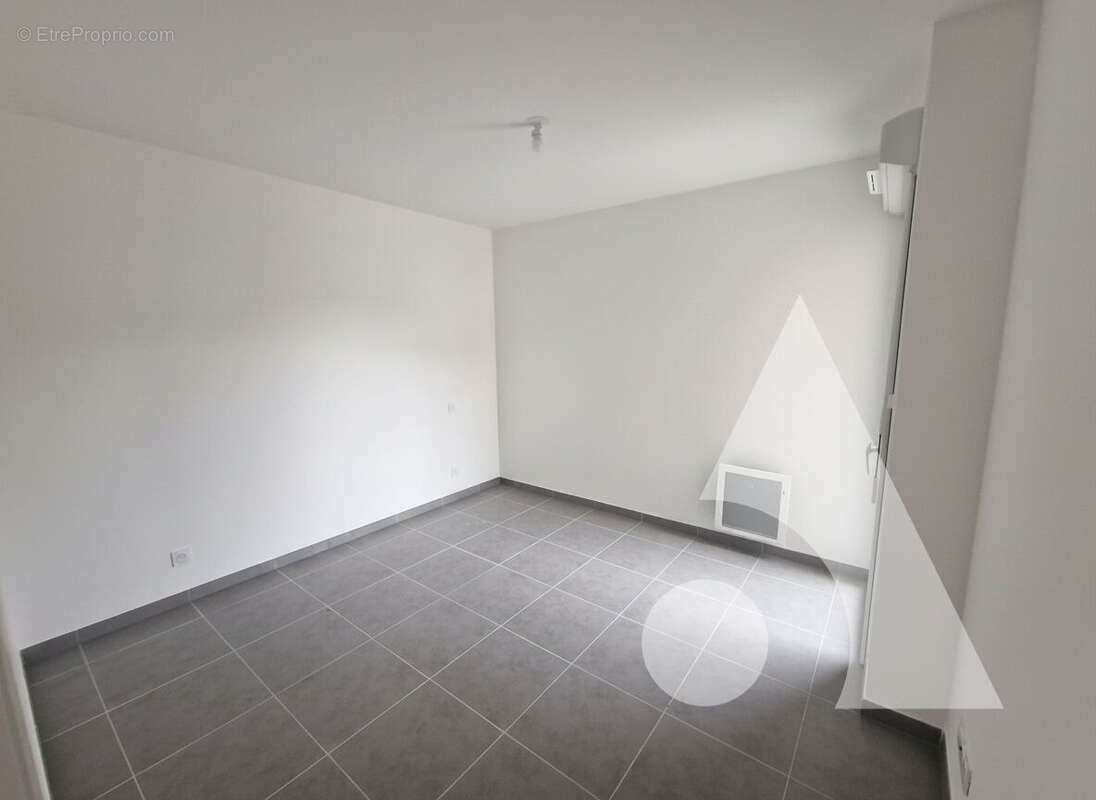 Appartement Draguignan 2 pièces 40 m² résidence les allées de Jade - photo 9