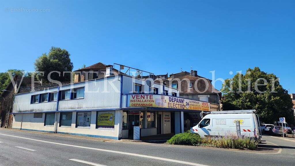 Immeuble de 350m2 à vendre sur Mussidan - photo 3