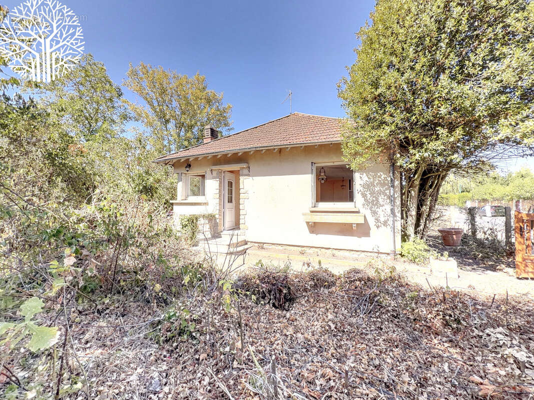 Maison d'habitation a renover - photo 2