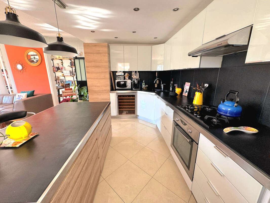 Appartement à MARSEILLE-10E