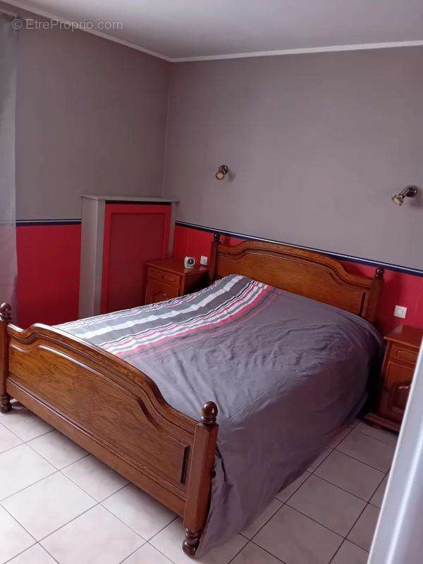 Appartement à LES CLAYES-SOUS-BOIS