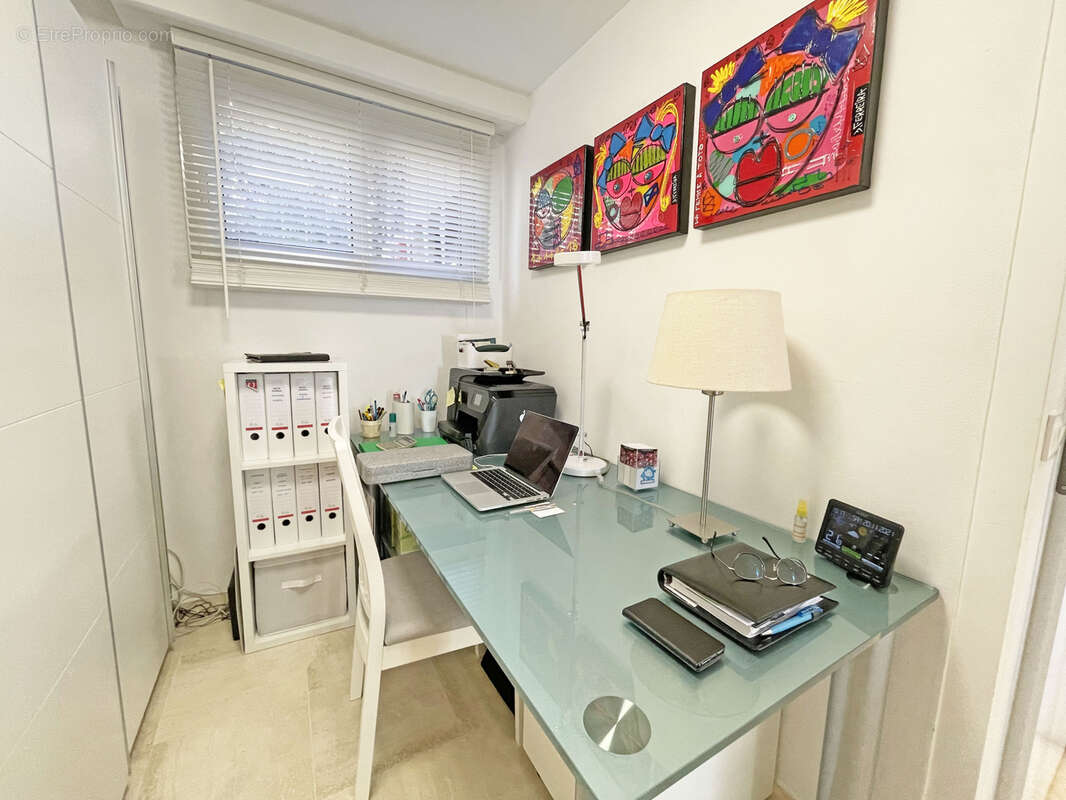 Appartement à VENCE