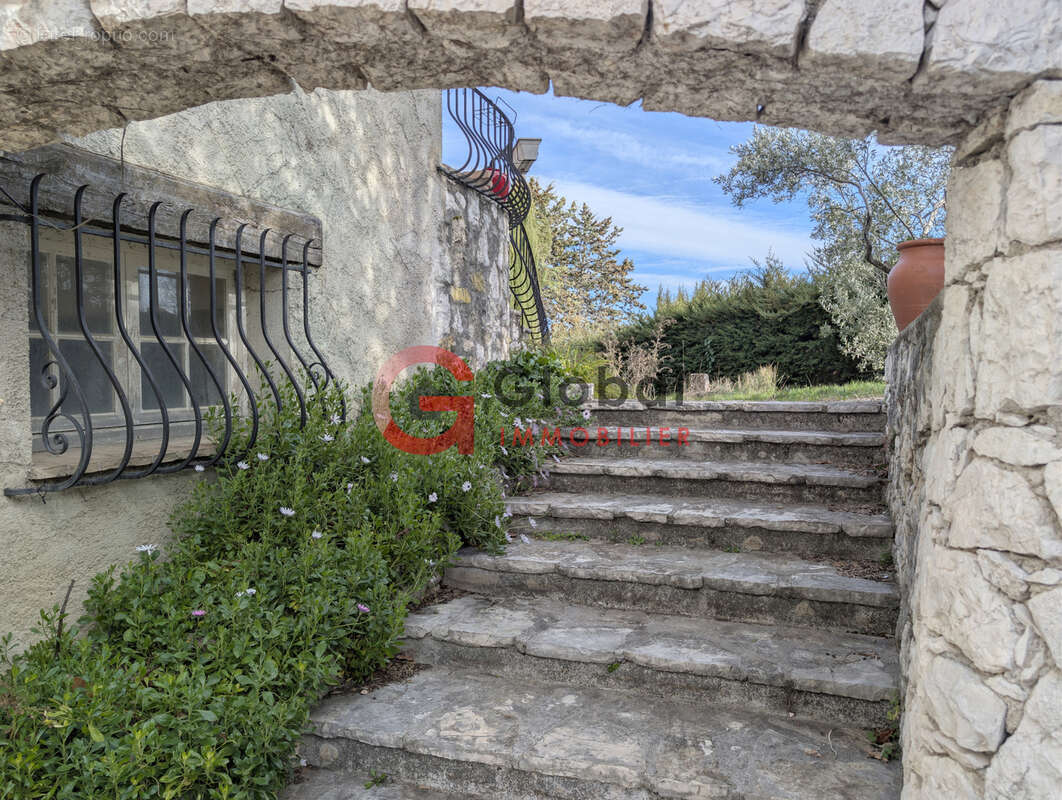Maison à LA GAUDE