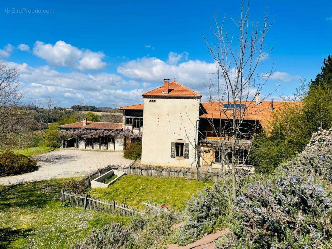 Maison à CHARMES-SUR-L'HERBASSE