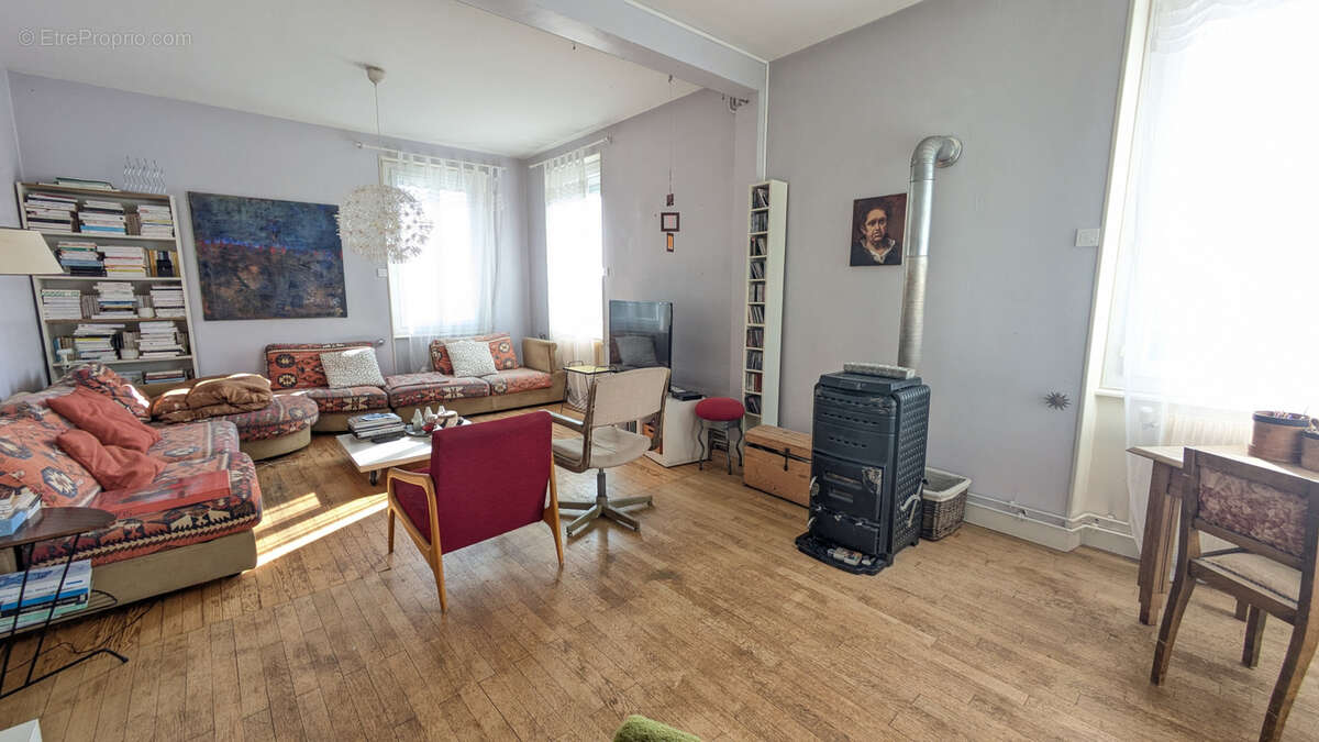 Maison à CHATELGUYON