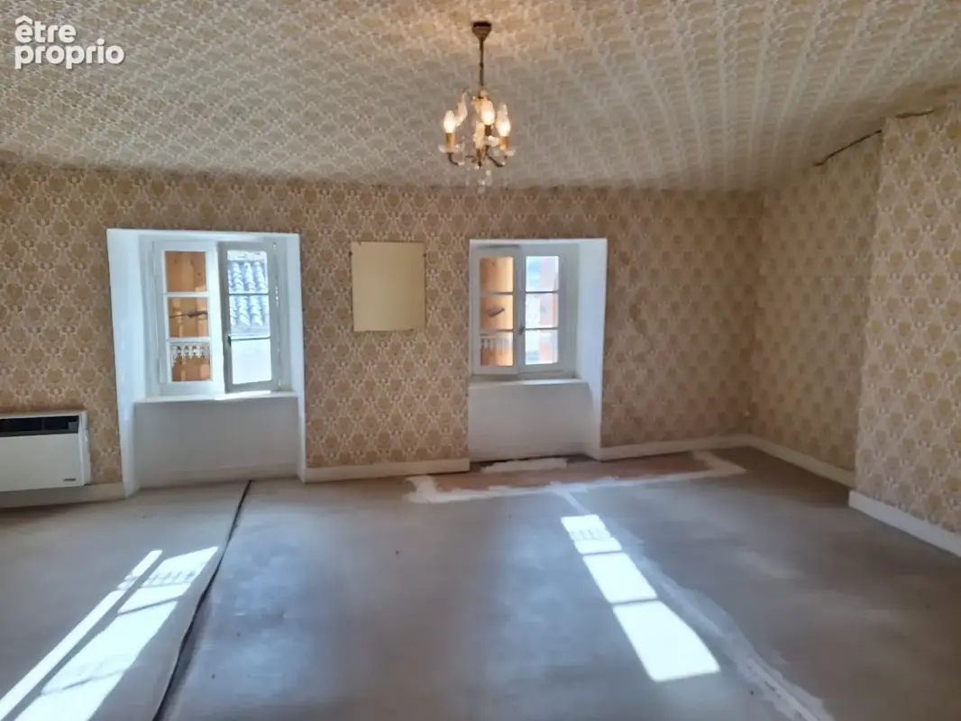 Maison de village avec terrasse et beaux volumes au cœur d'Axat - photo 12