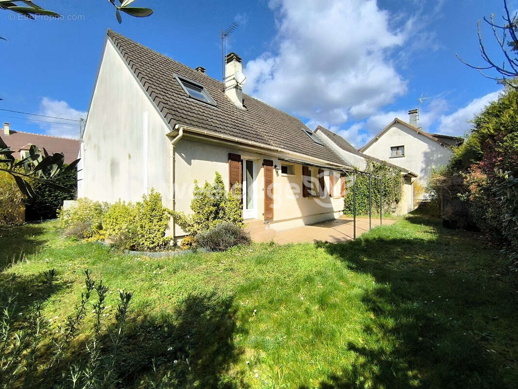 Maison à CONFLANS-SAINTE-HONORINE