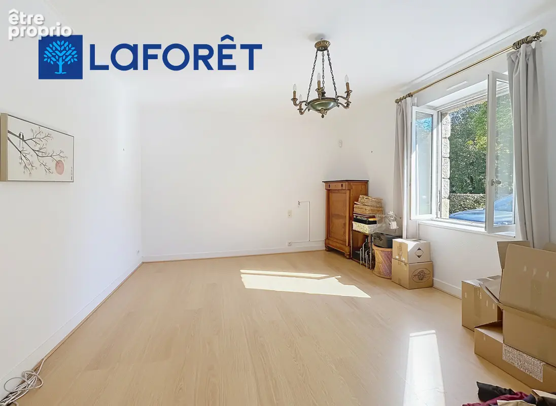 A VENDRE- Maison Pontivy 7 pièce(s) 206 m2 - photo 7