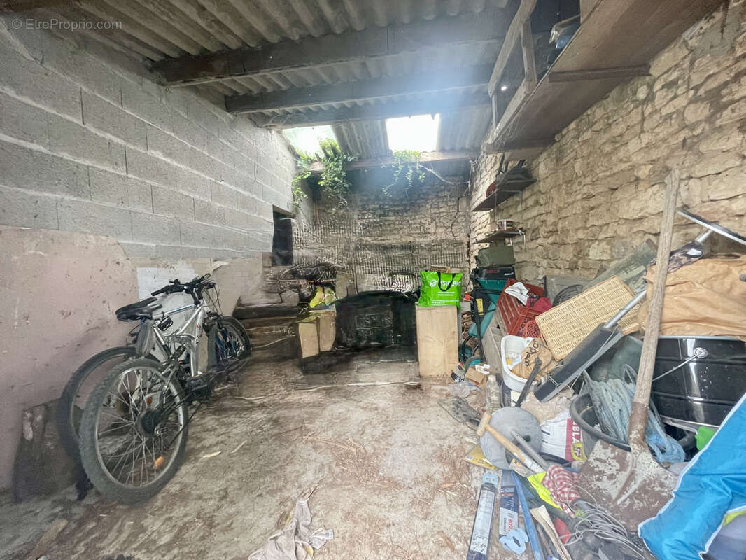 Maison à LES NOUILLERS
