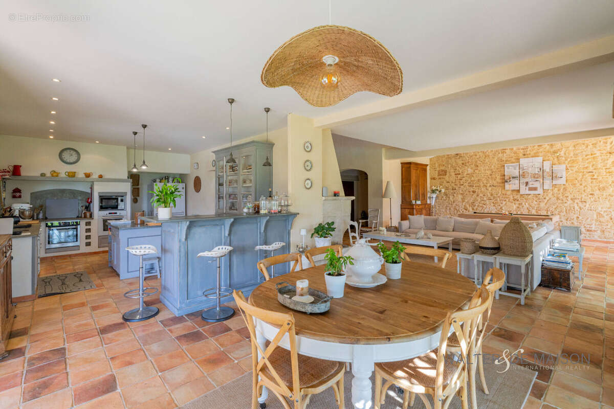 Maison à ROCHEFORT-DU-GARD