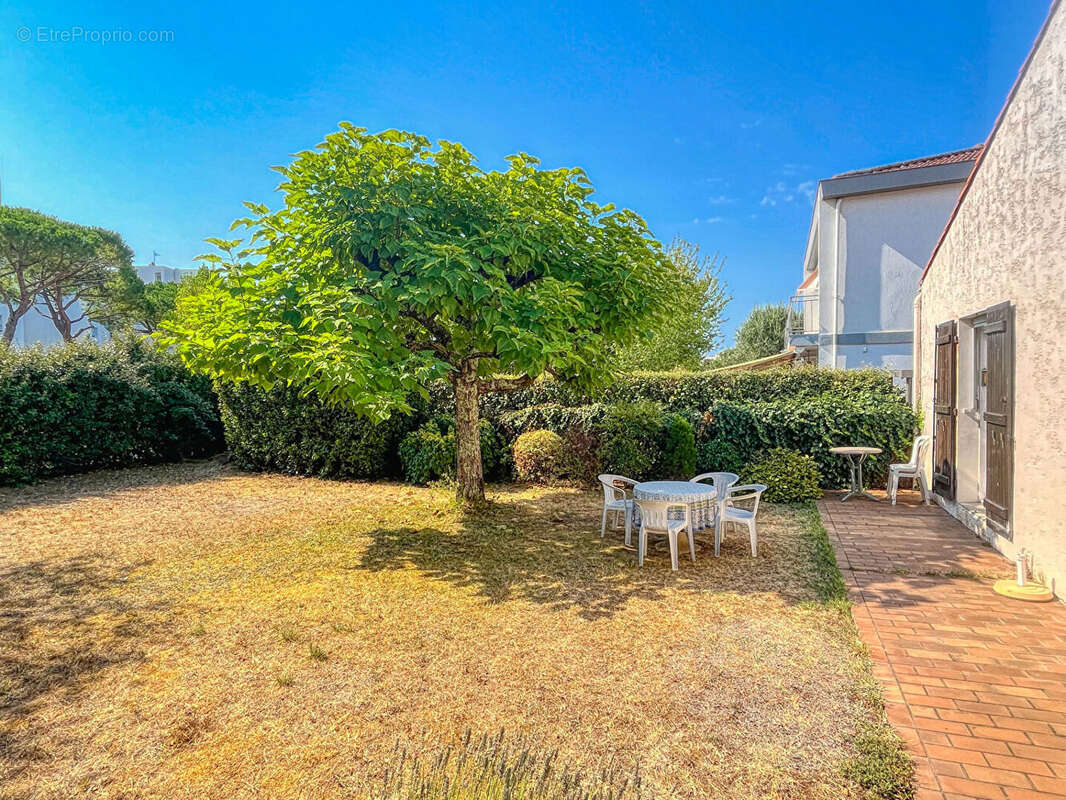 Royan  maison 4 chambres avec garage et jardin - photo 14