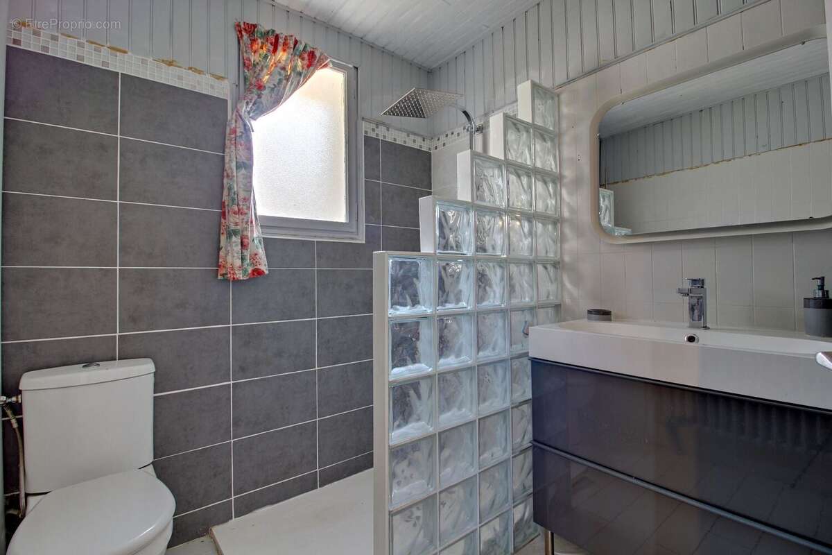 Maison à LES MUREAUX