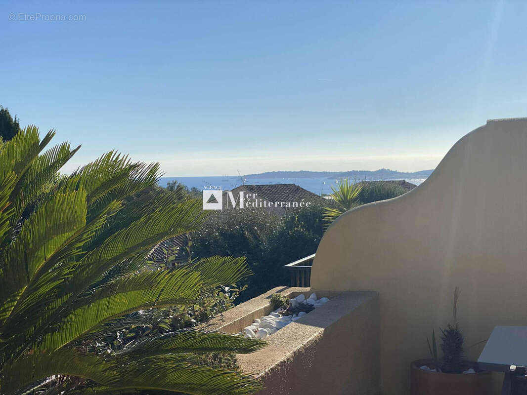 Appartement à GRIMAUD