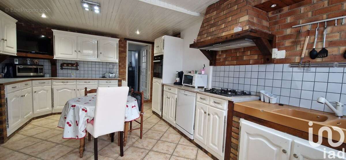 Photo 3 - Maison à LONGPERRIER