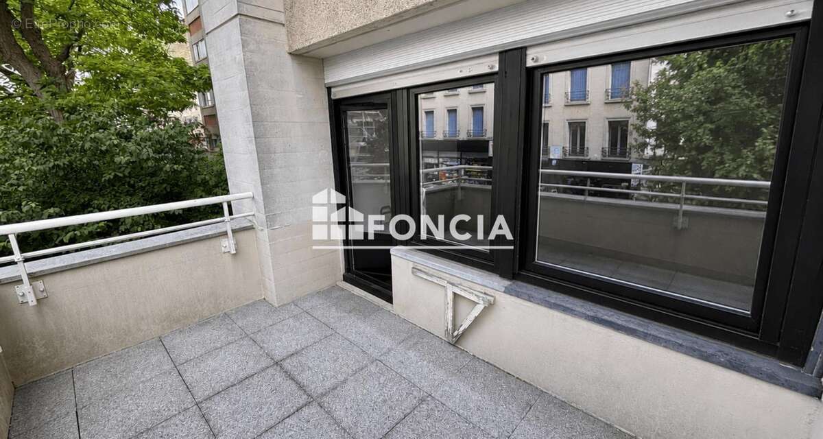 Appartement à PARIS-20E