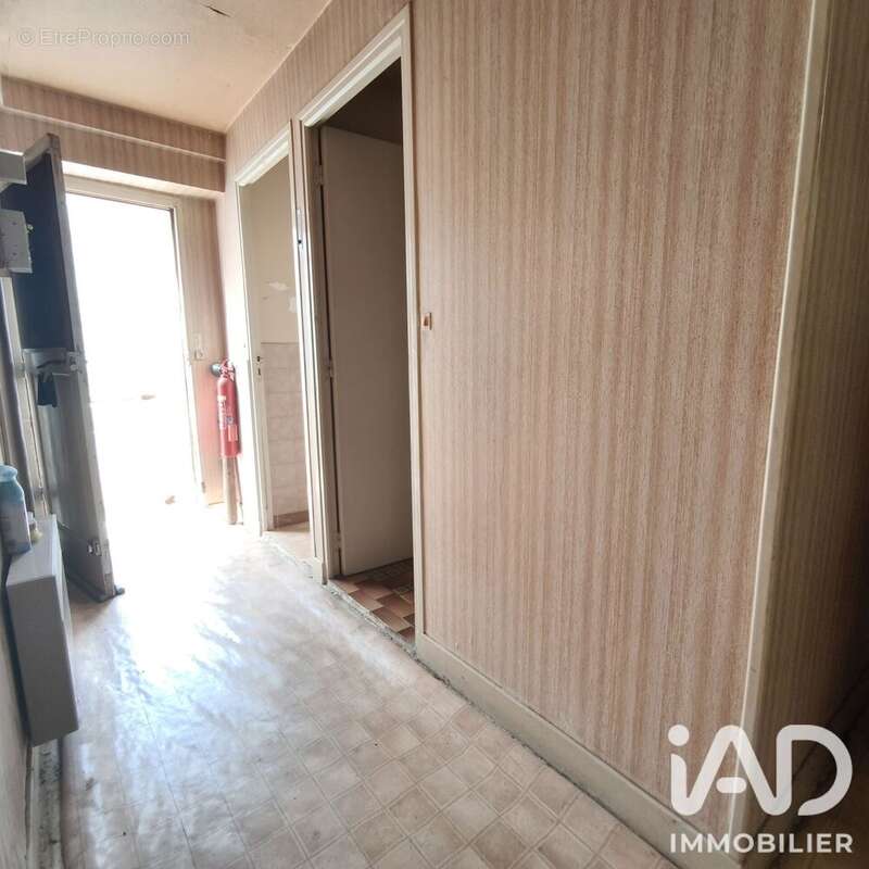 Maison 149 m² à Brosses  - photo 7