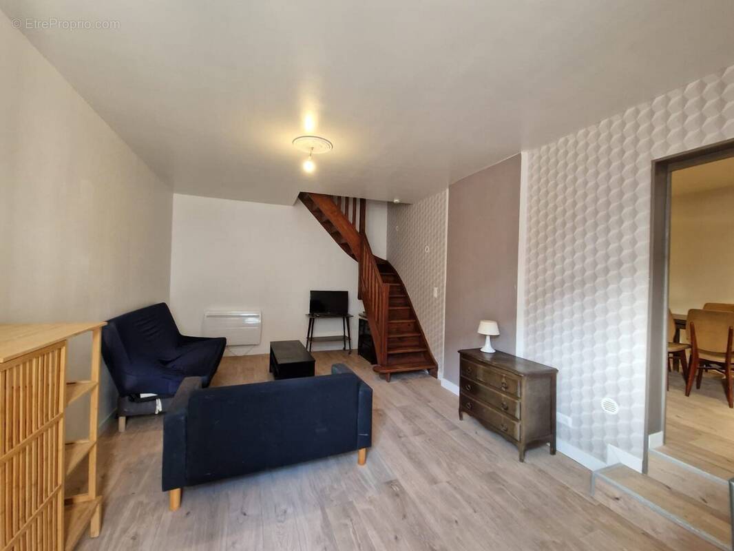 Maison à NEUVILLE-SOUS-MONTREUIL