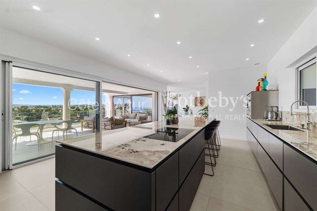 Villa de prestige avec vue mer panoramique à Cagnes-sur-Mer et maison d'invités - photo 5