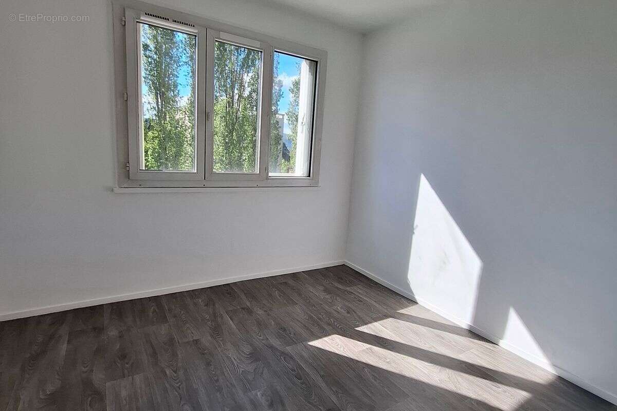 Appartement à FONTAINES-SUR-SAONE