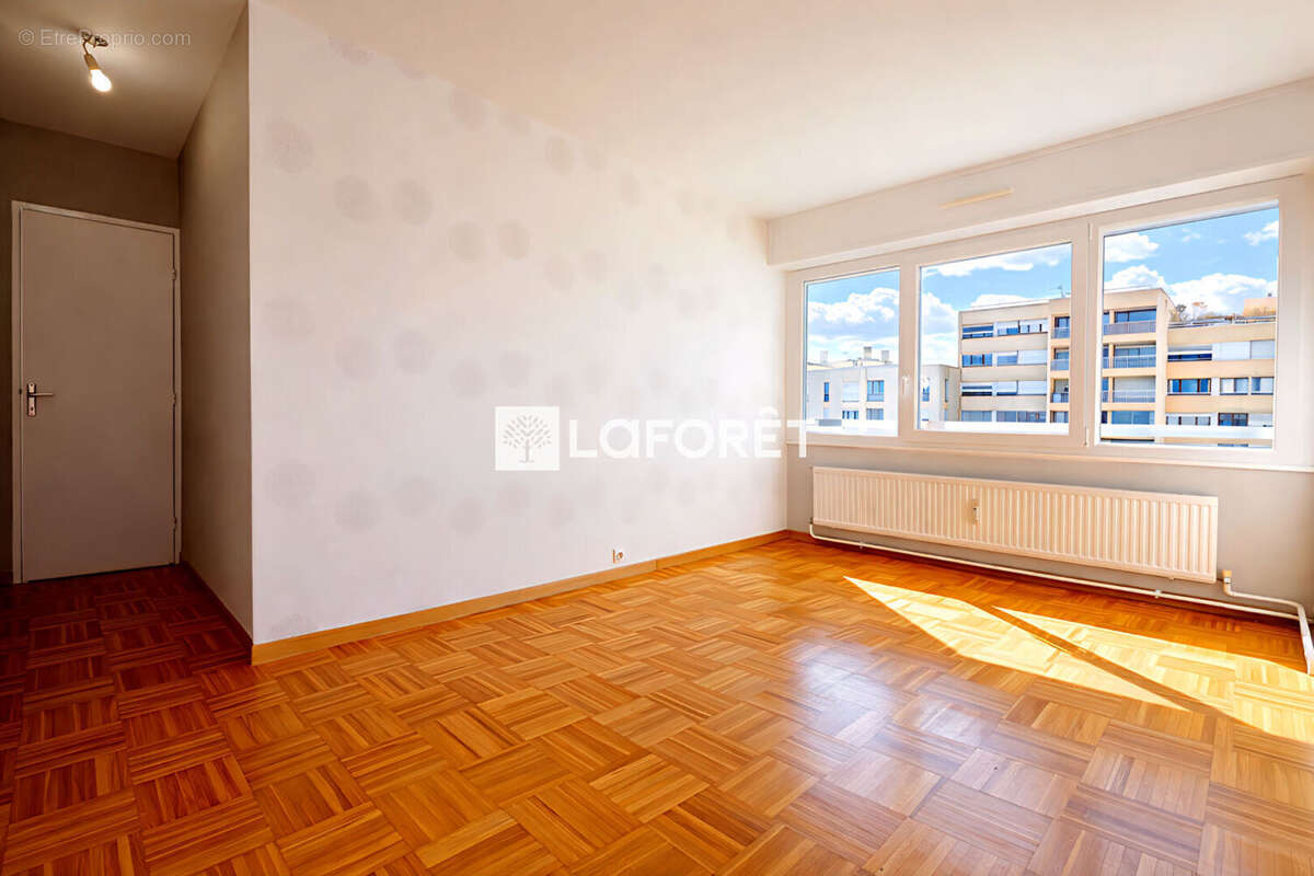 Appartement à PONTOISE