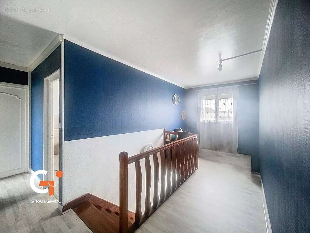 Maison à SAINT-ETIENNE-DU-ROUVRAY