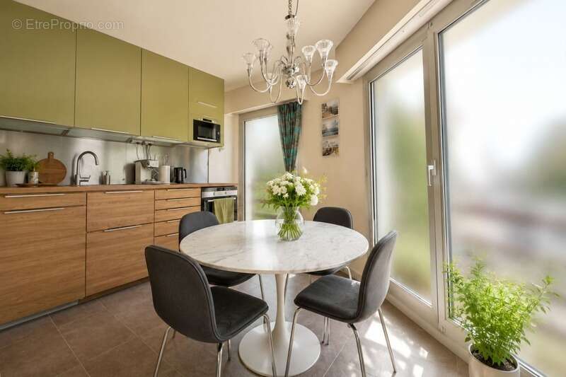 Appartement à PARIS-19E
