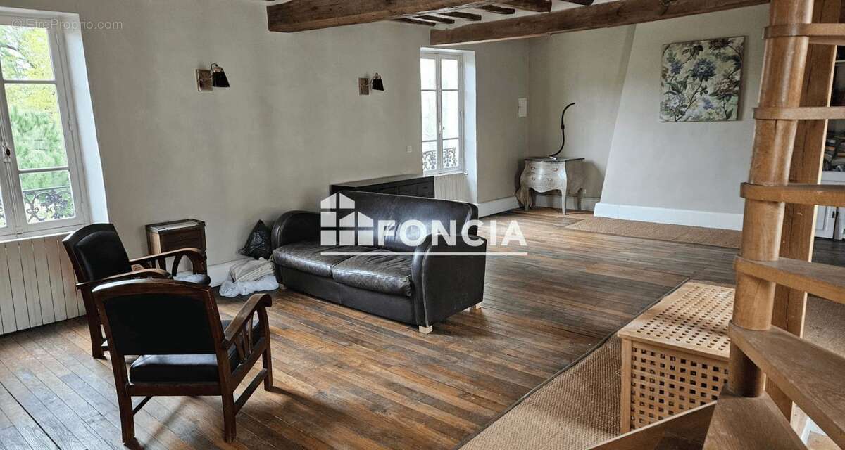 Appartement à FONTAINEBLEAU