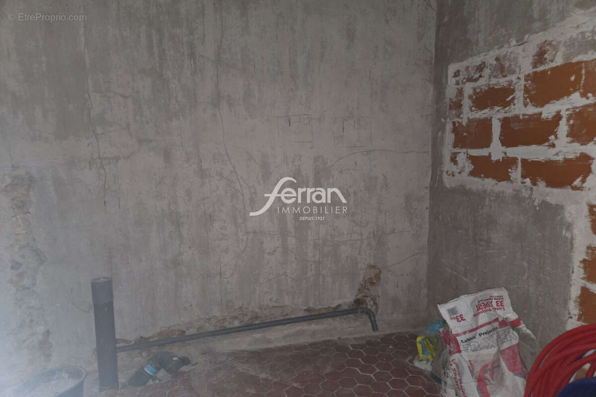 Appartement à SALERNES