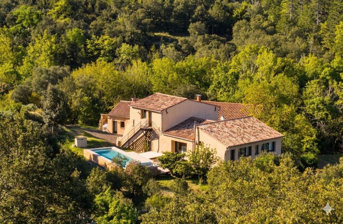 Maison à SAINT-HILAIRE
