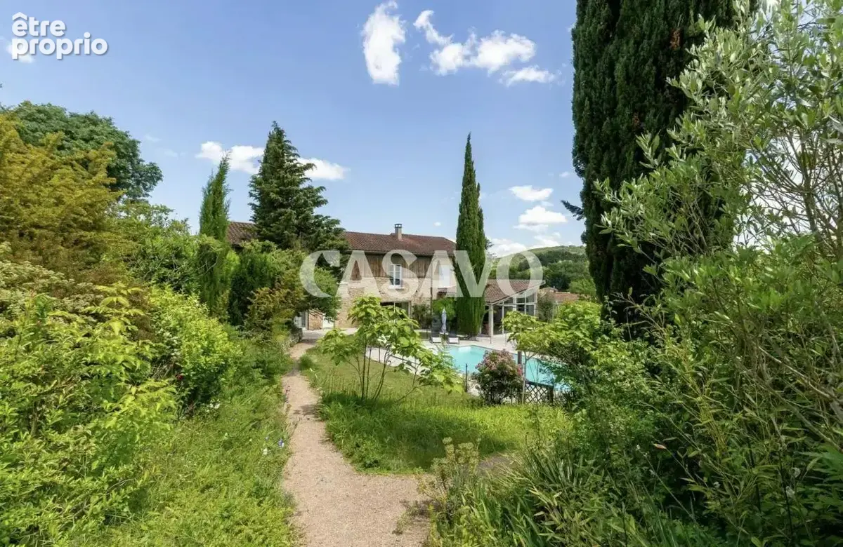 Vente Maison 9 pièces de 237m² - 38290 Frontonas - photo 4