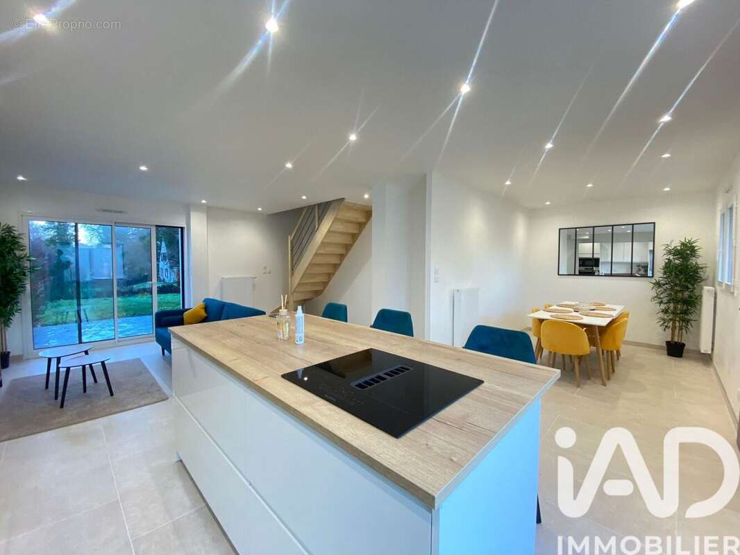 Photo 4 - Maison à FEROLLES-ATTILLY