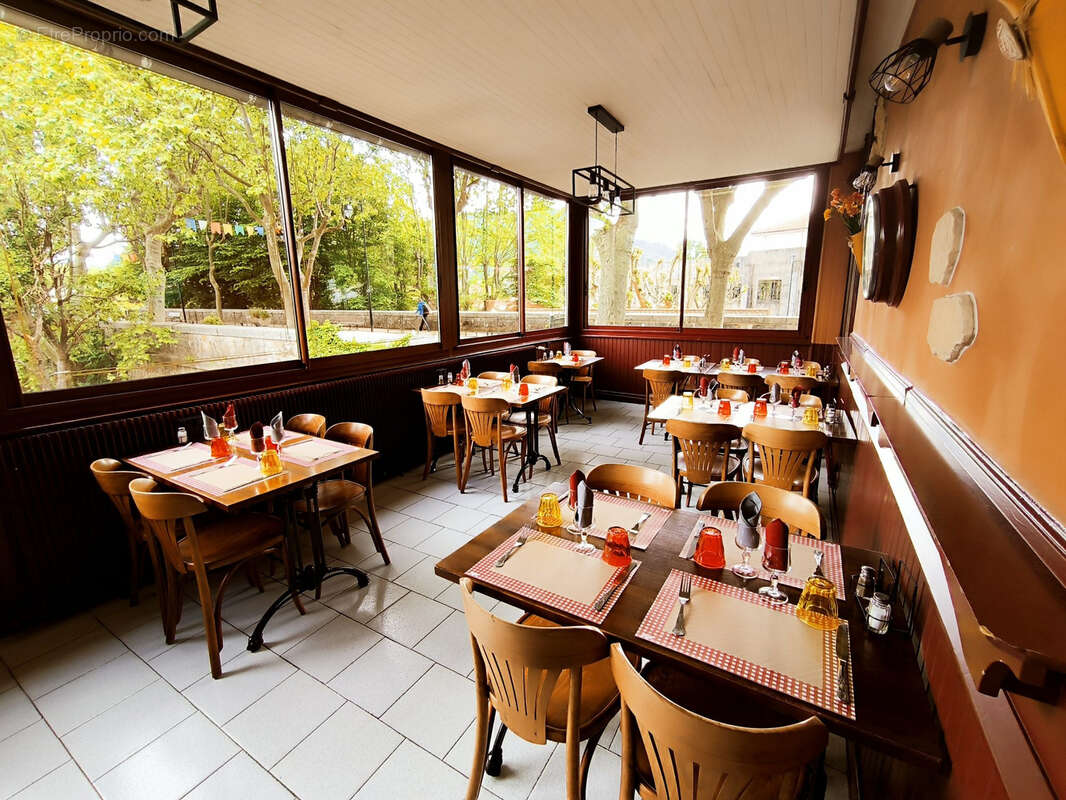 Commerce à SAINT-JEAN-DU-GARD